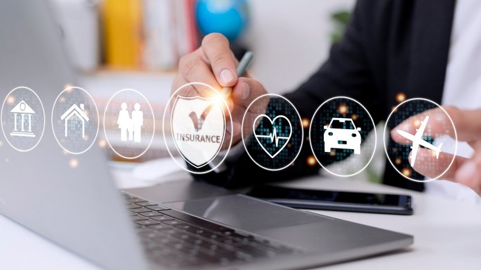 Poszczególne ikony symbolizujące rodzaje ubezpieczeń Grafika z ikonami dotyczącymi ubezpieczeń