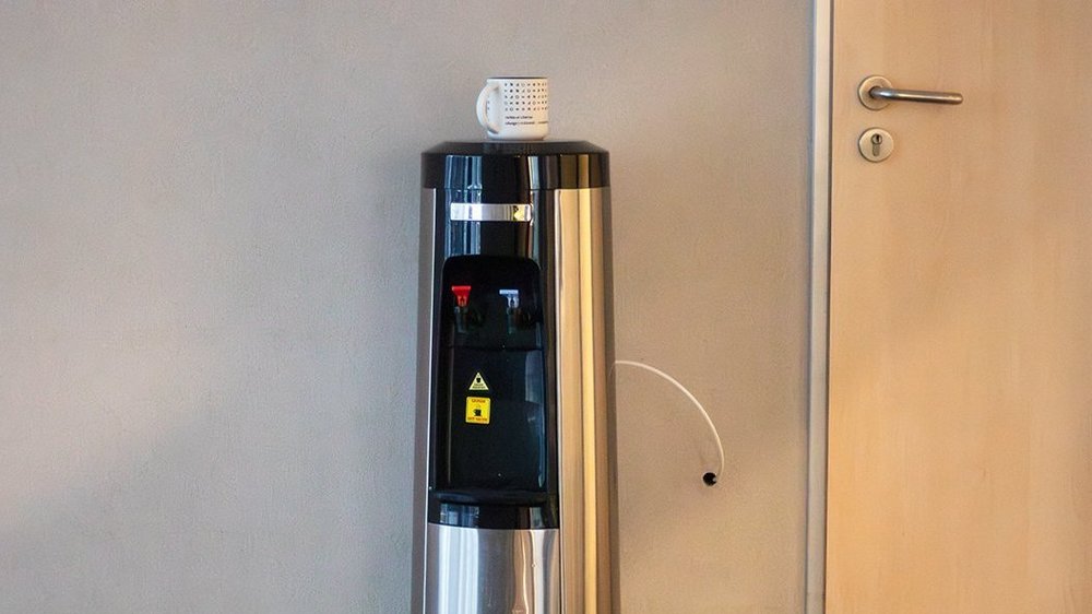 Dystrybutor z wodą