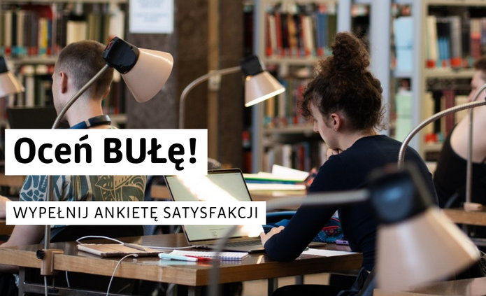 zdjęcie osób uczących się w bibliotece