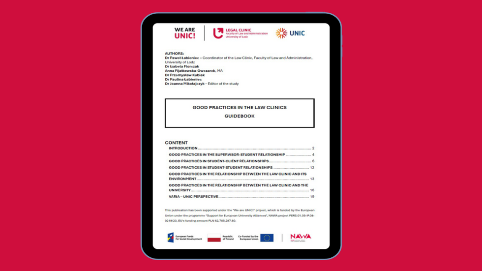 Tablet na malinowym tle.