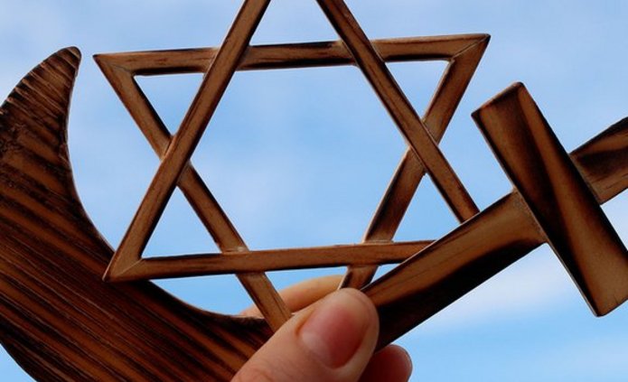 [Translate to English:] Różne symbole religijne