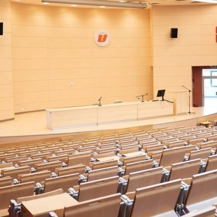 Wnętrze Auli Czerwonej